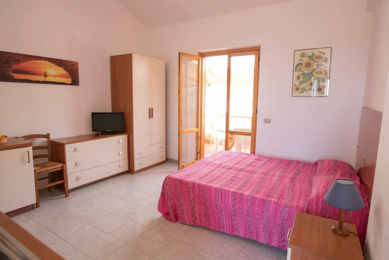 Case Vacanza Renella 3 Beds: Balcony, Wifi, Self-Catering, 200Mt From The Sea Sciacca Apartment
